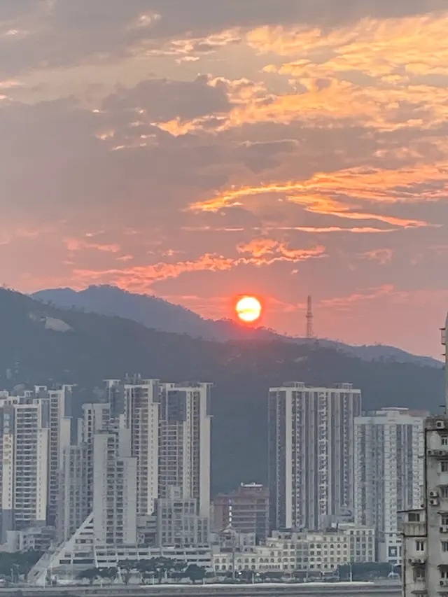 澳门山城夕阳