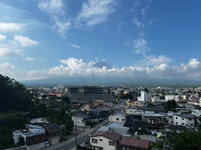 河口湖镇上远云