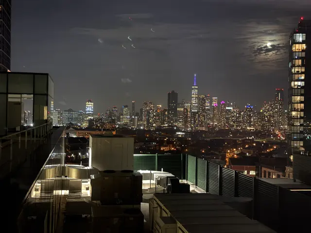 新泽西夜望曼哈顿