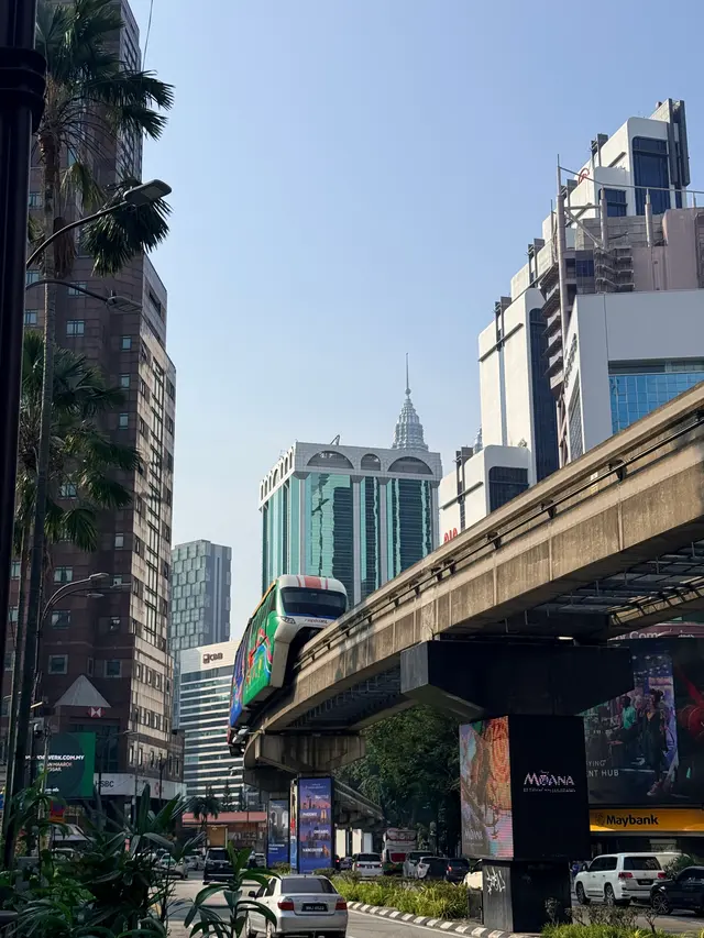 吉隆坡单轨列车穿城
